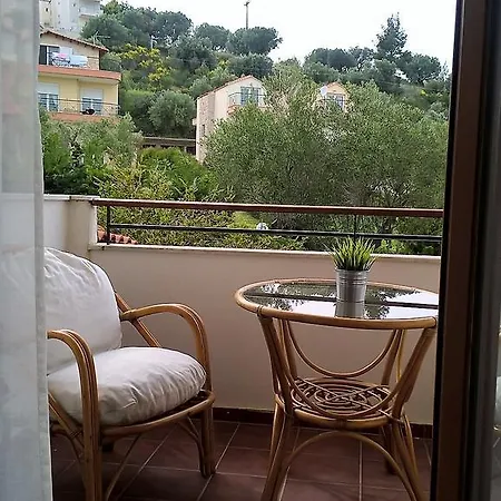 Casa de Férias Maisonette With Garden Skála Foúrkas