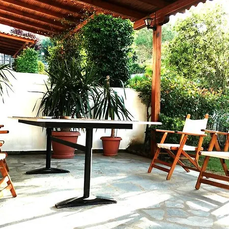 Maisonette With Garden *